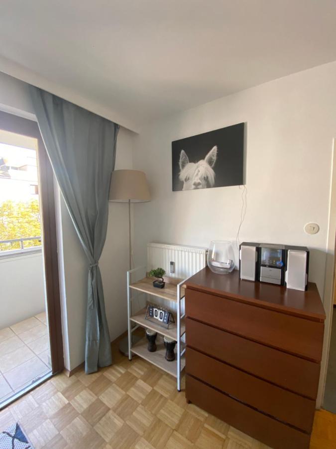 Vienna4 Apartment Luaran gambar