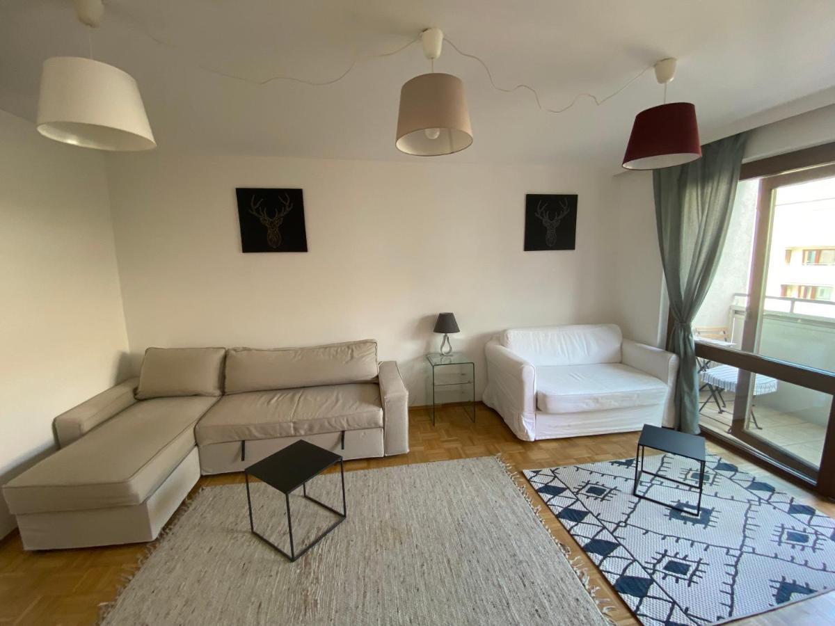 Vienna4 Apartment Luaran gambar